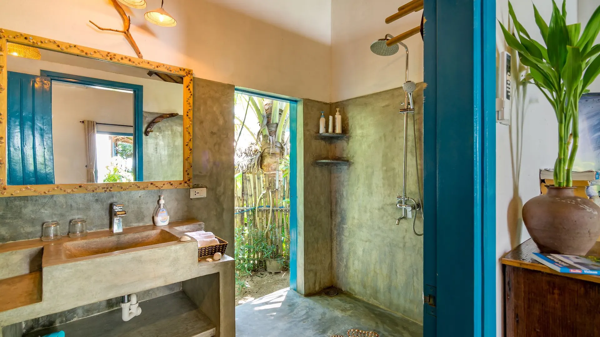 ***  Ocean House Hotel Hoi An Vietnam
